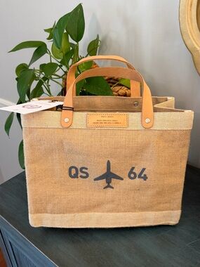 Apolis Global burlap market bag with leather handles 
New with tags